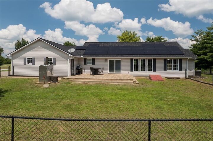 Property Photo: 10700 SE Crabapple Road MO 64401