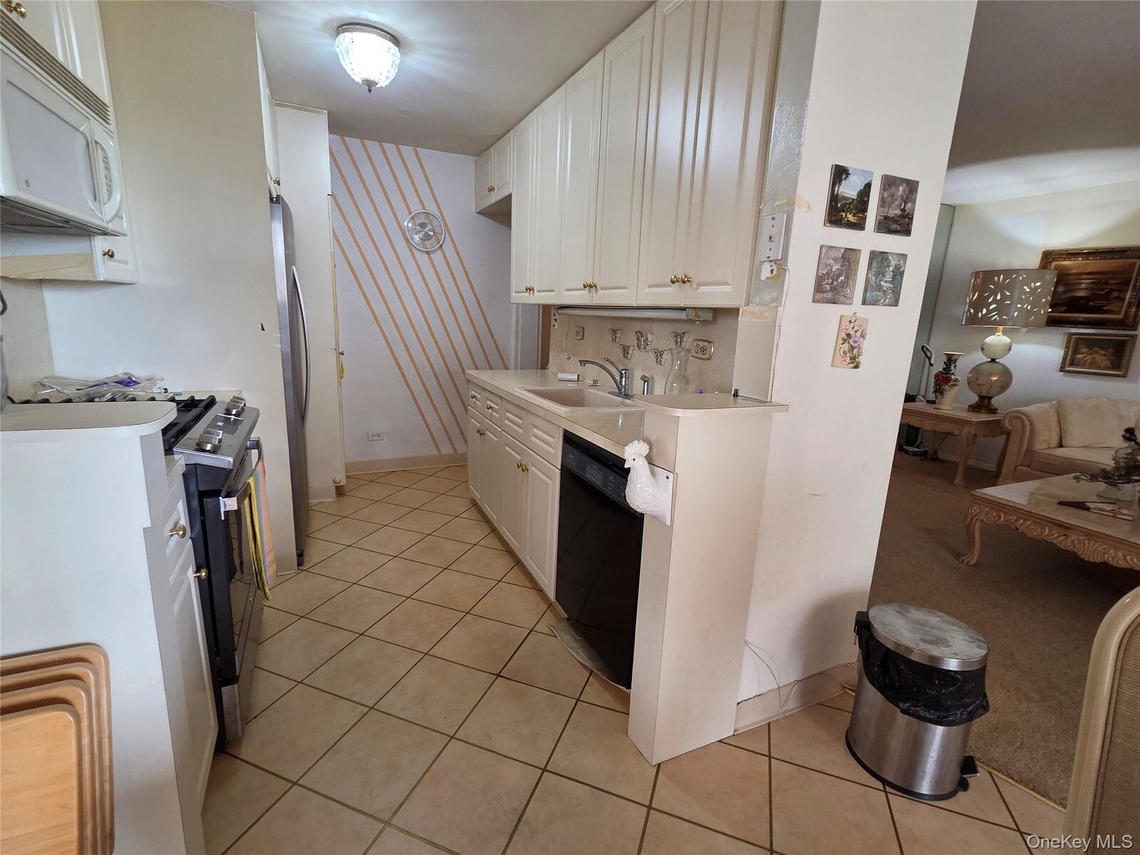 Property Photo: 18-05 215th Street 5D NY 11360