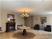 Property Photo:  5 Oakdale Manor L22  NY 10901 