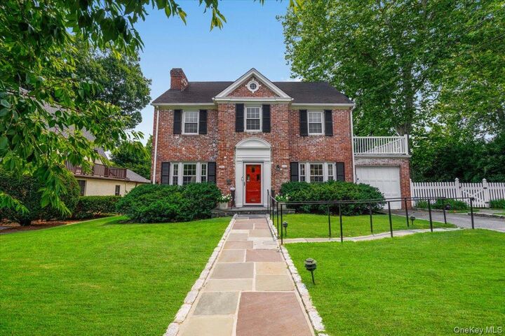Property Photo:  54 Strathmore Road  NY 10583 