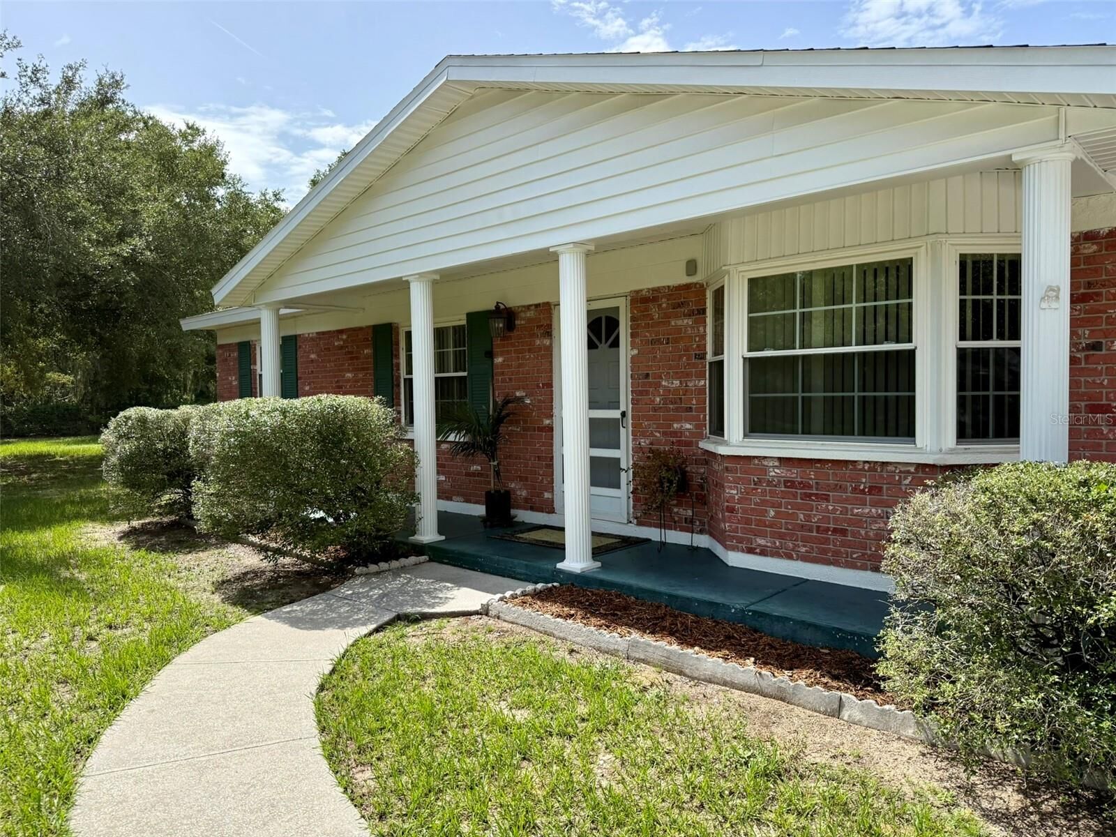 Property Photo: 11215 Russell Drive FL 33584