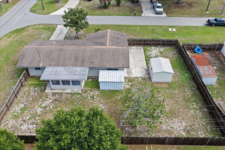 Property Photo: 1210 Doris Drive FL 34243