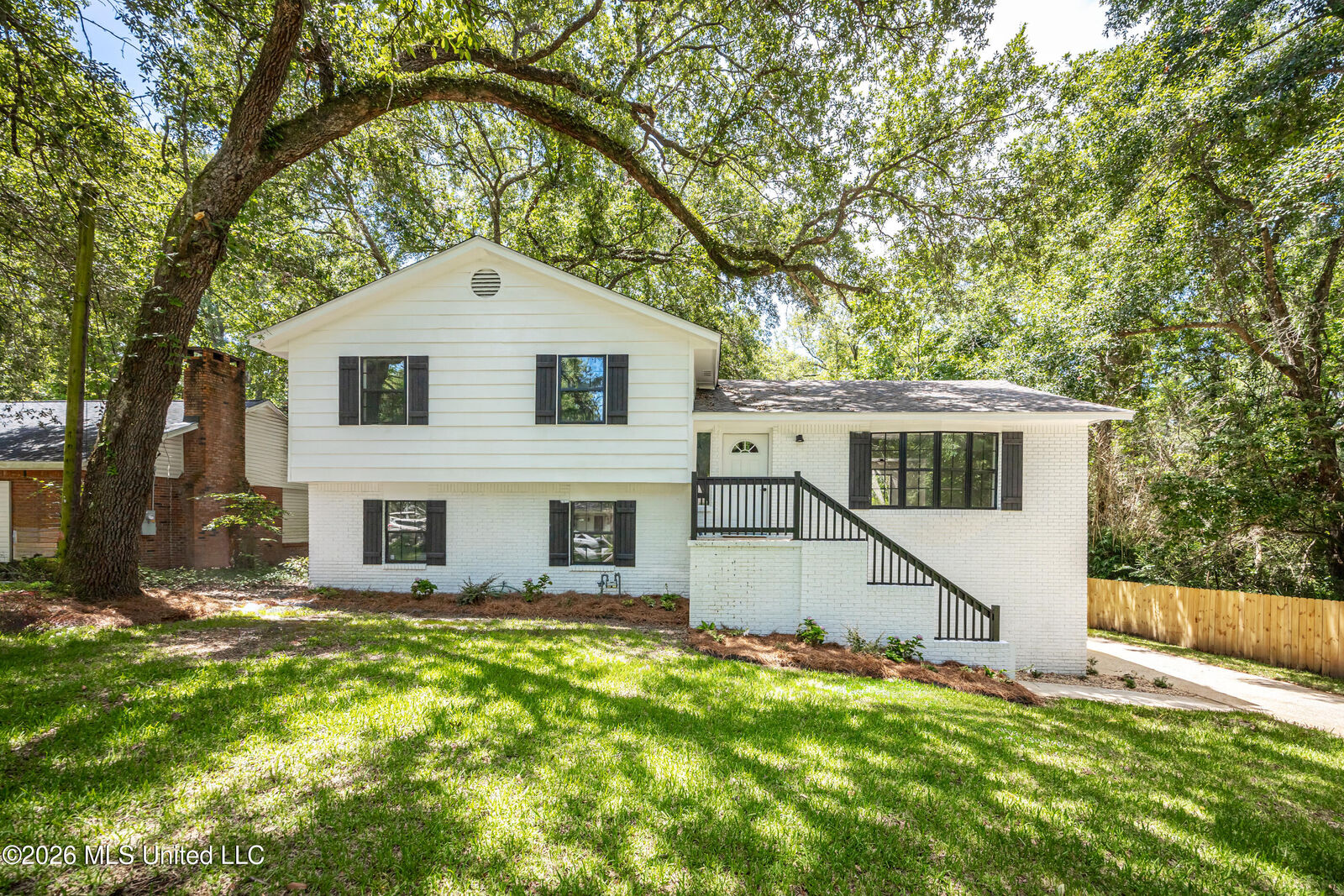 Property Photo:  2550 Davidson Road  MS 39564 