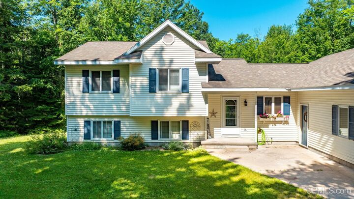 Property Photo:  21966 Creamery Road  MI 49916 