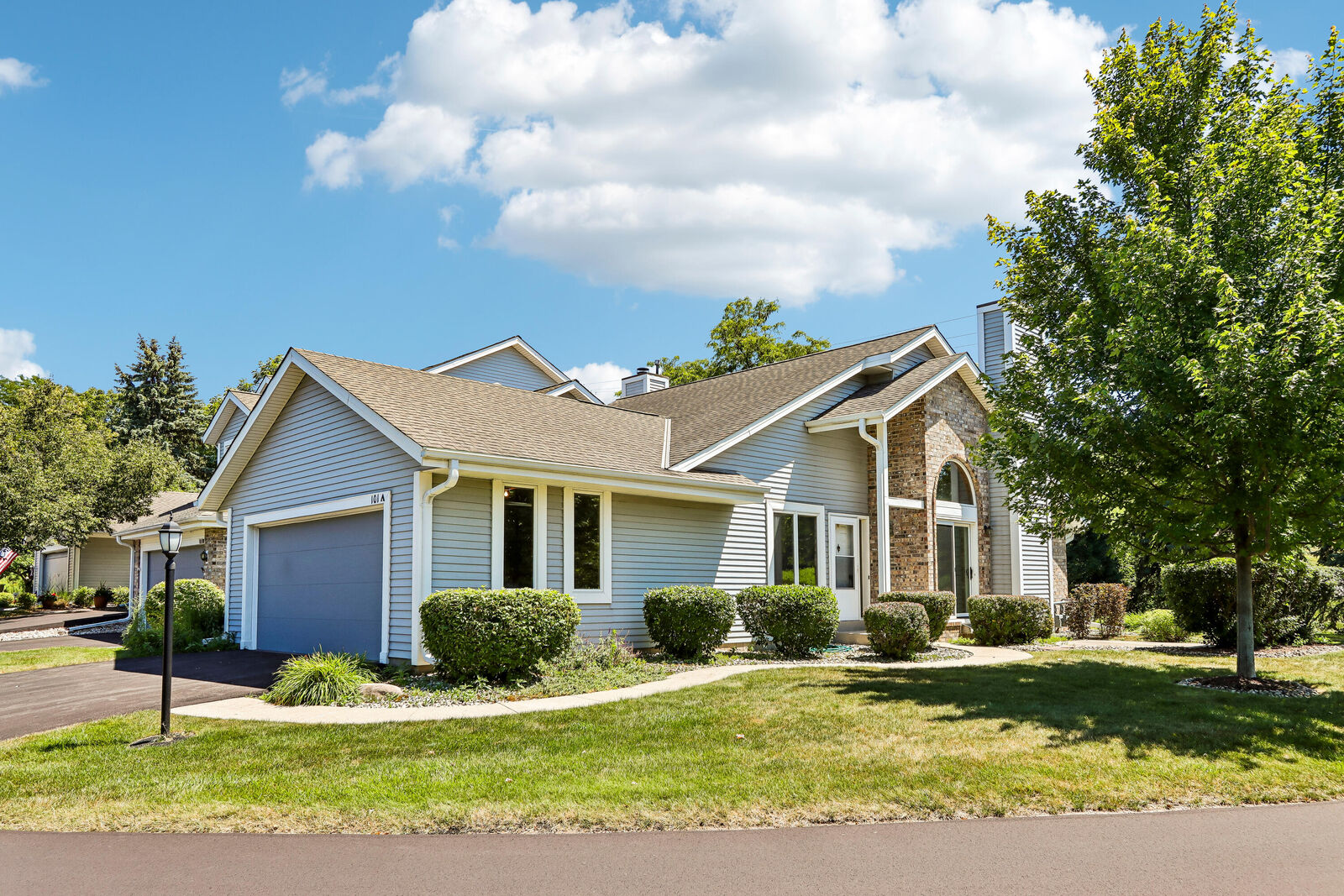 Property Photo: 101 E Sutton Pl WI 53188