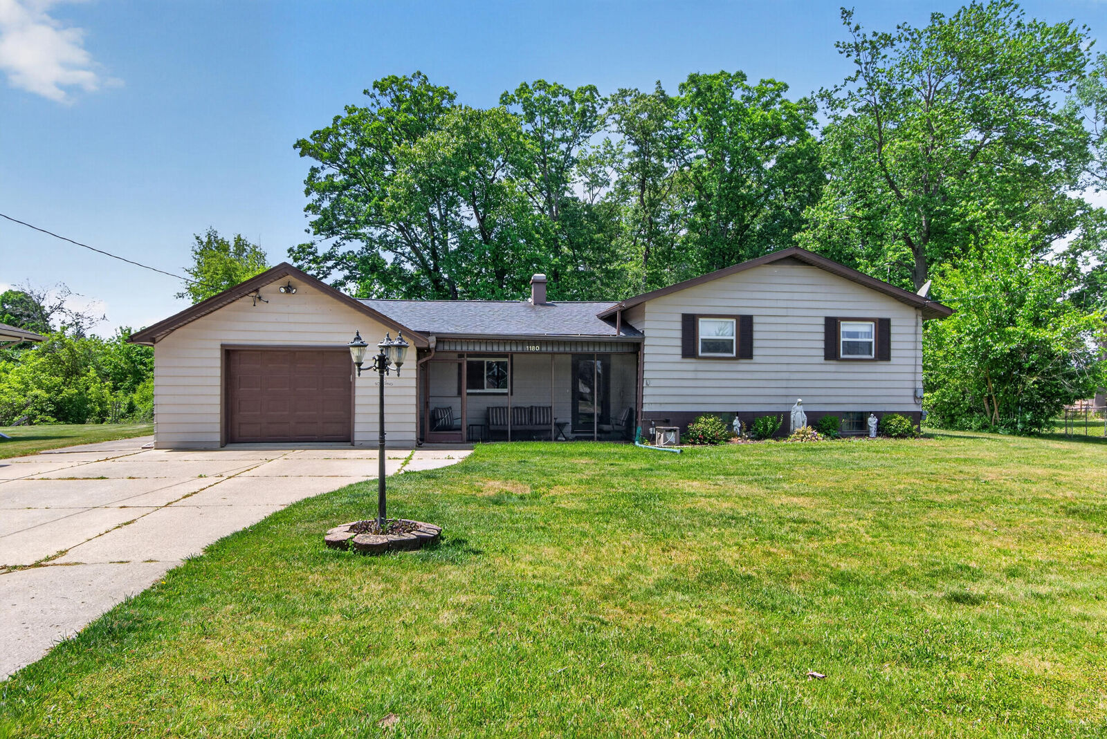 Property Photo:  1180 Herbert J Avenue  MI 49202 