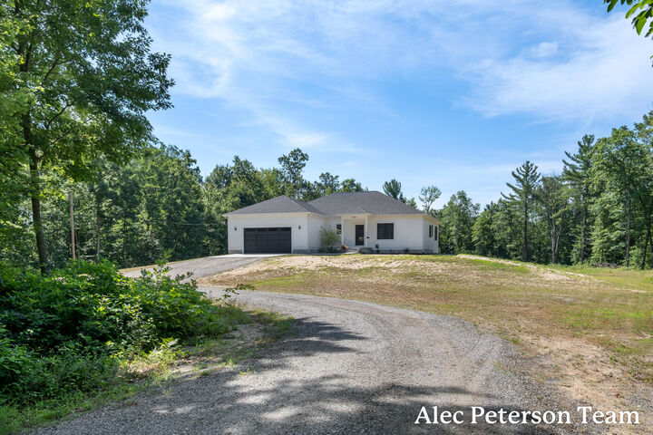 Property Photo:  6069 Ruthie Lane  MI 49415 