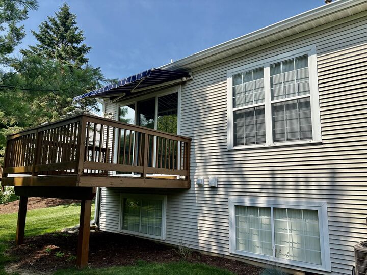 Property Photo:  874 Chamberlain Court  MI 49203 