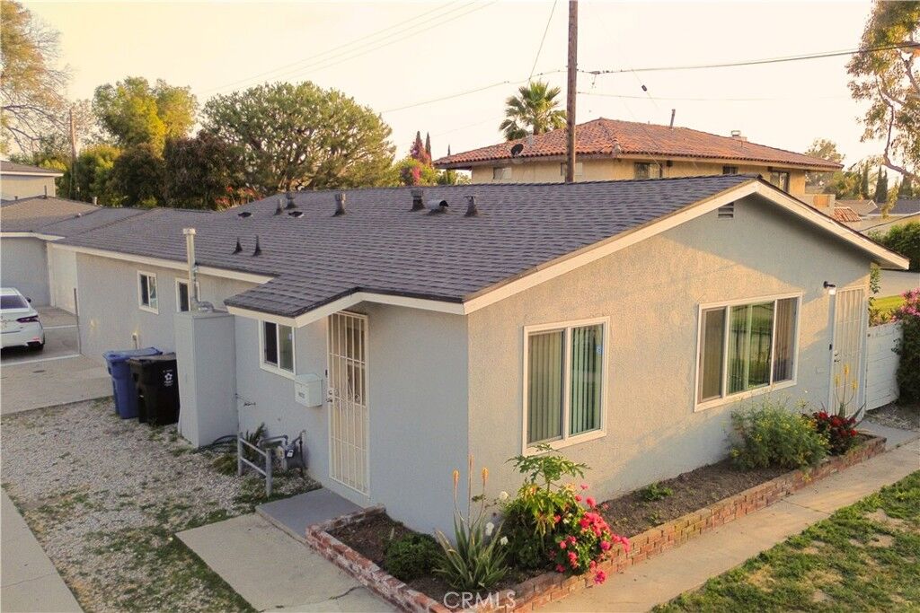 Property Photo:  4822 Live Oak St  CA 90201 