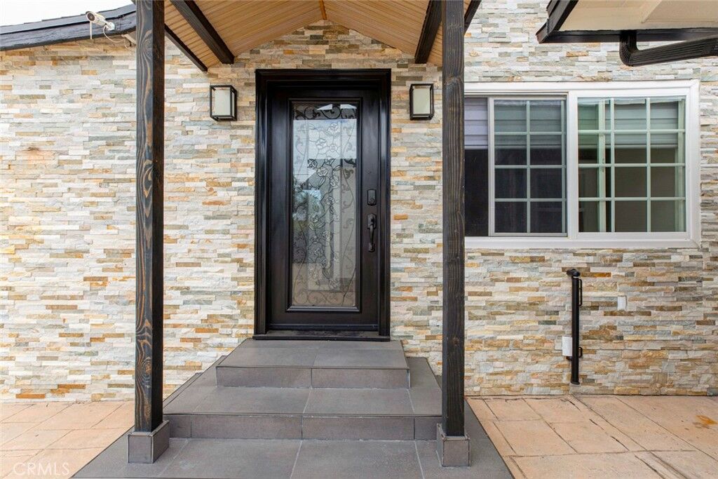 Property Photo:  1125 Stanley Ave  CA 91206 