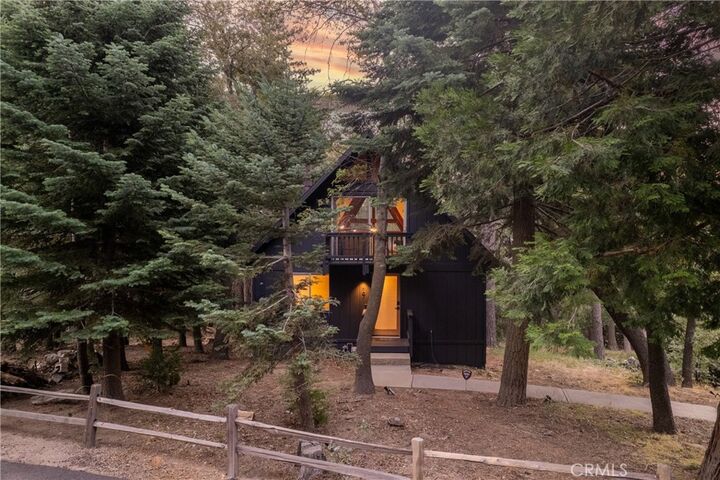 Property Photo:  1191 Scenic Way  CA 92378 