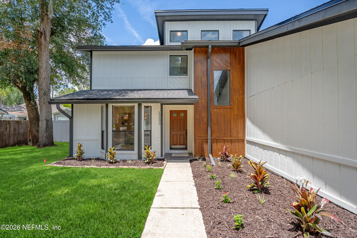 Property Photo: 13693 Picarsa Drive FL 32225