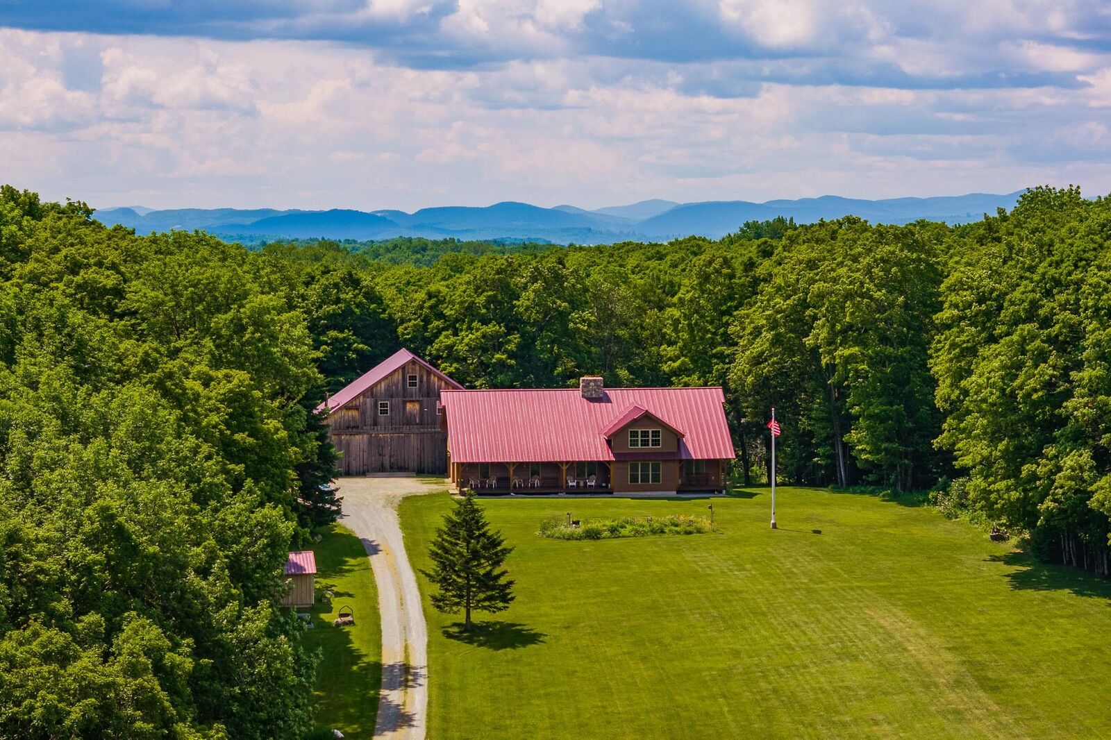 Property Photo: 817 Topsham Road VT 05051
