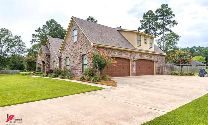 Property Photo:  5321 Mirabeau Circle  LA 71047 