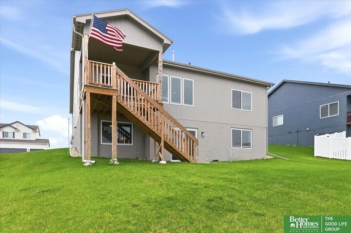 Property Photo: 12004 S 107 Avenue NE 68046