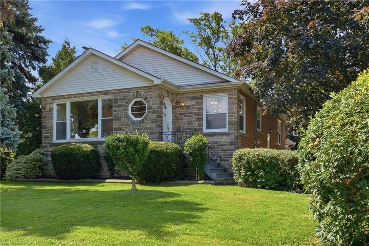 226 Corman Avenue — photo 1