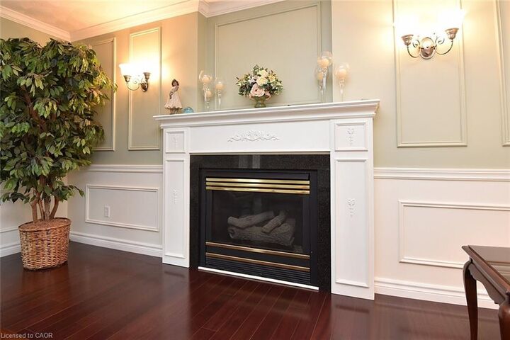 Property Photo: 111 St Andrews Drive ON N3T 6H4