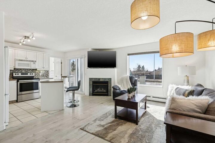 6102 Valleyview Park SE 102 — photo 1