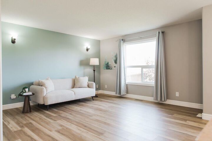 Property Photo: 11726 Copperwood Road AB T8X 0H4