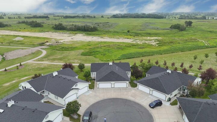 Property Photo: 33 Strathmore Lakes Bay AB T1P 1L8