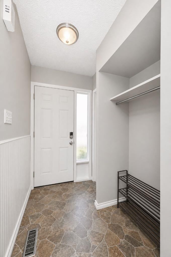 Property Photo:  7811 Cedarwood Park  AB T8V 4R8 