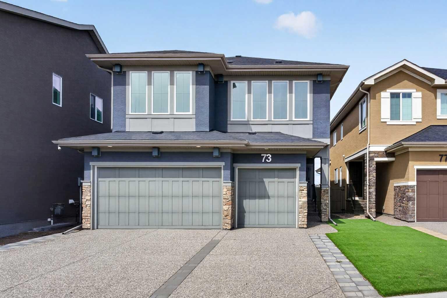 Property Photo: 73 Rockyvale Green NW AB T3G 0G4