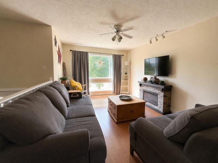 Property Photo: 4408 56th Avenue AB T0G 1E0