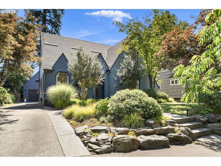 Property Photo:  2810 NE 32nd Ave  OR 97212 