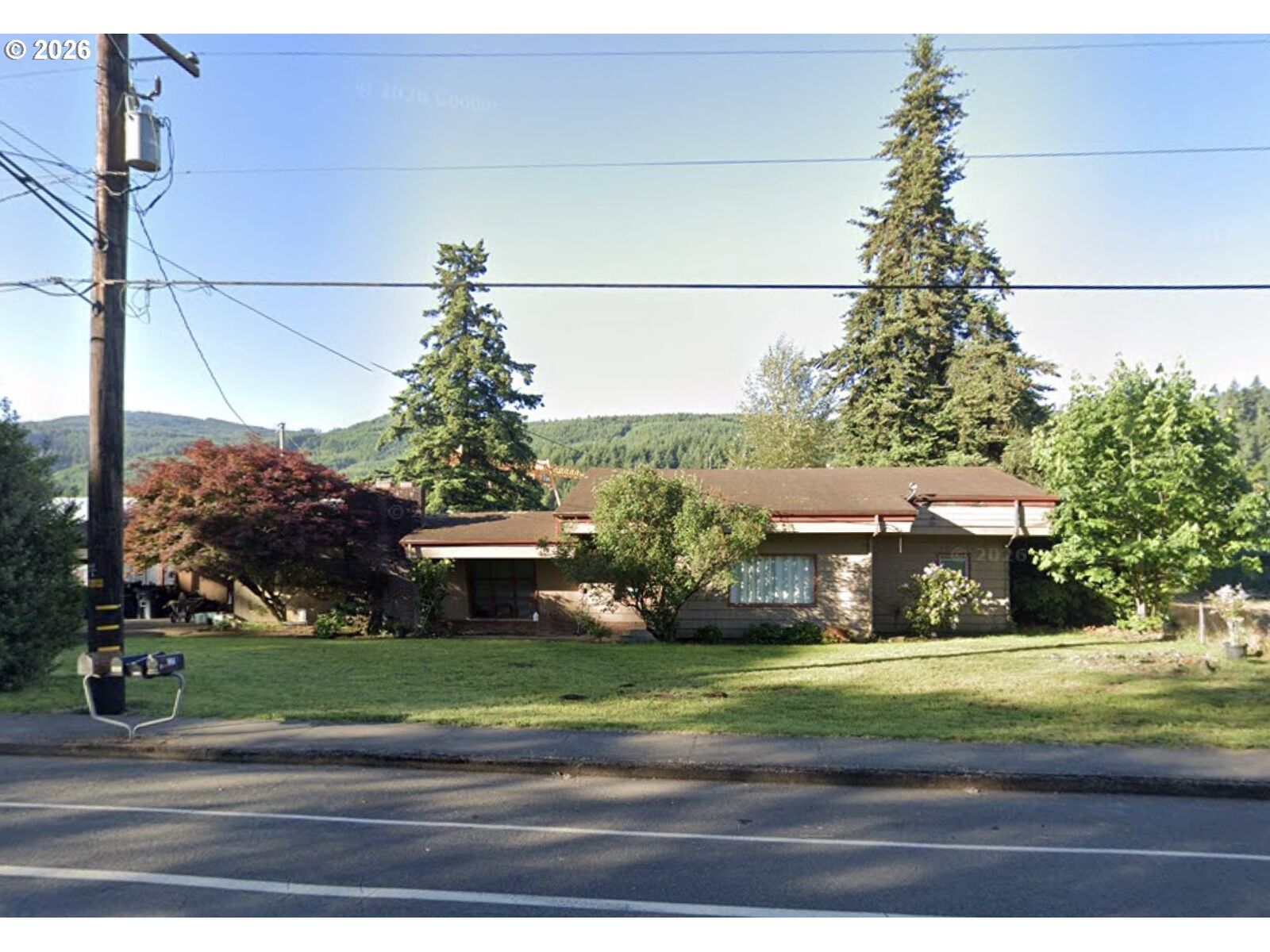 Property Photo: 1316 Main St OR 97358