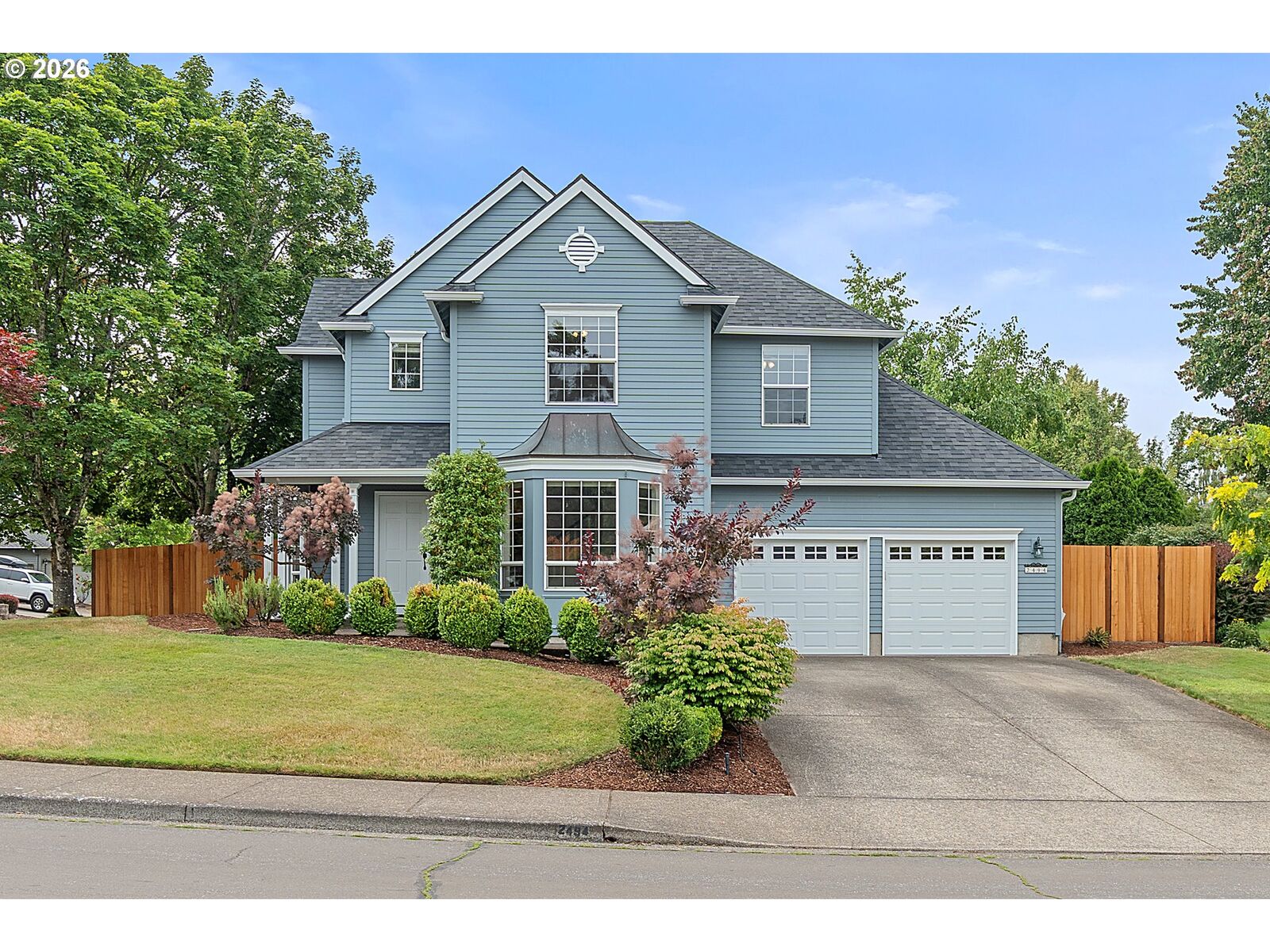 Property Photo: 2494 NE Estate Dr OR 97124