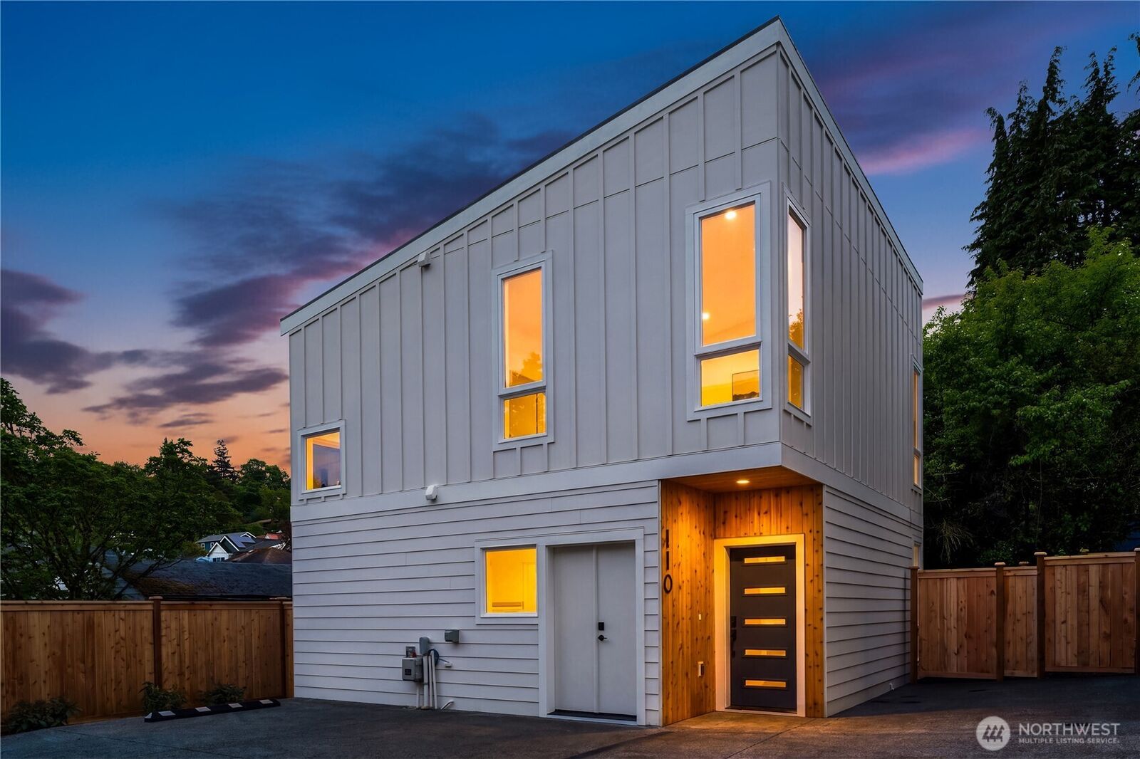Property Photo: 110 29th Avenue E WA 98112