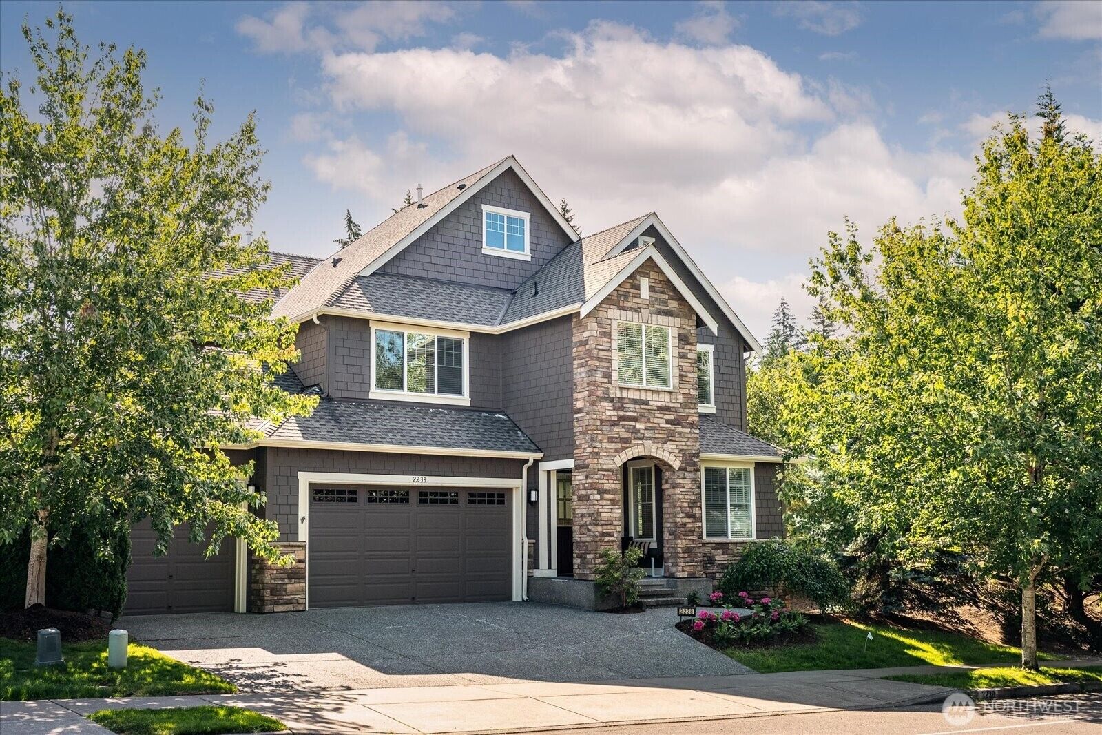 Property Photo: 2238 236th Ave NE WA 98074