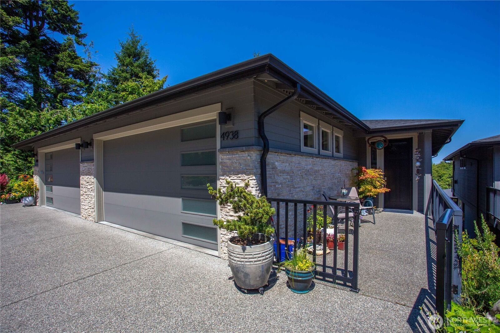 Property Photo: 4938 Portalis Way 6 WA 98221