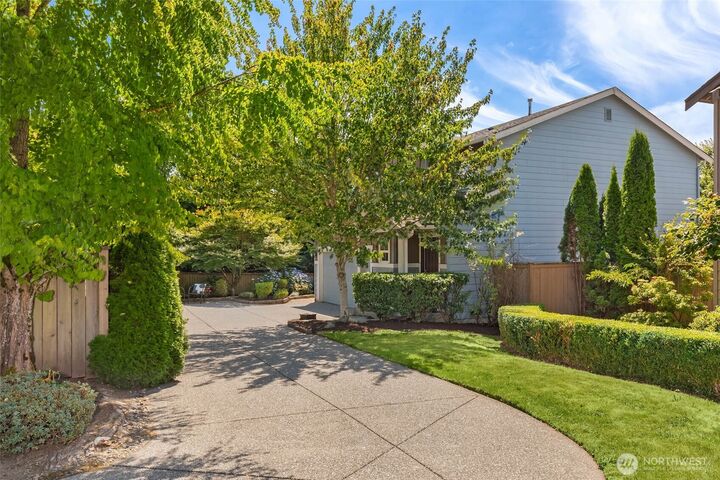 Property Photo:  4200  166th Place SE  WA 98012 