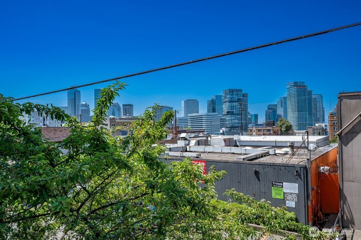 Property Photo:  1711 E Olive Way 305  WA 98102 