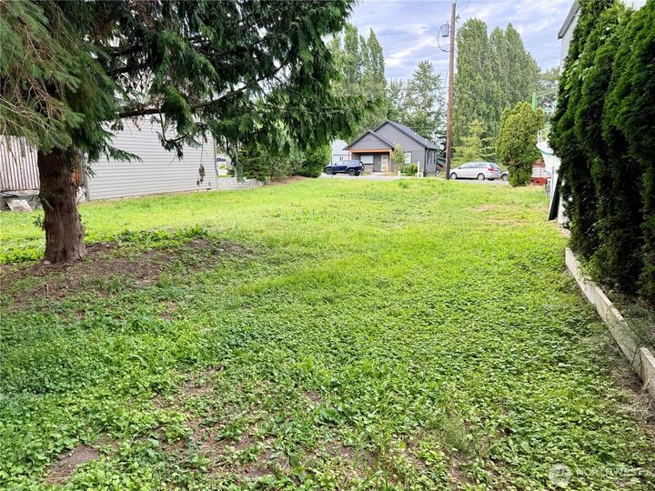Property Photo: 542 Donovan Avenue WA 98225