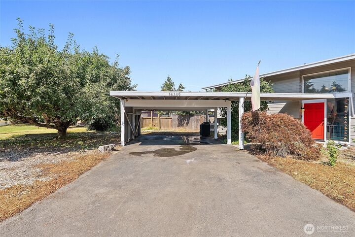 Property Photo: 14309 Golden Given Road E WA 98445