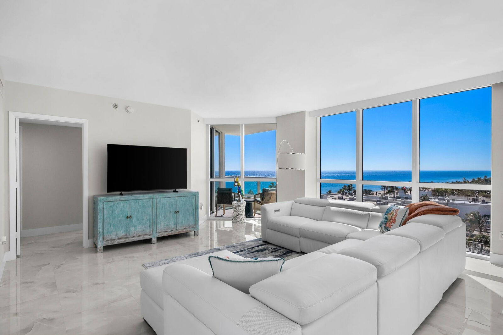 Property Photo: 101 S Fort Lauderdale Beach Boulevard 907 FL 33316