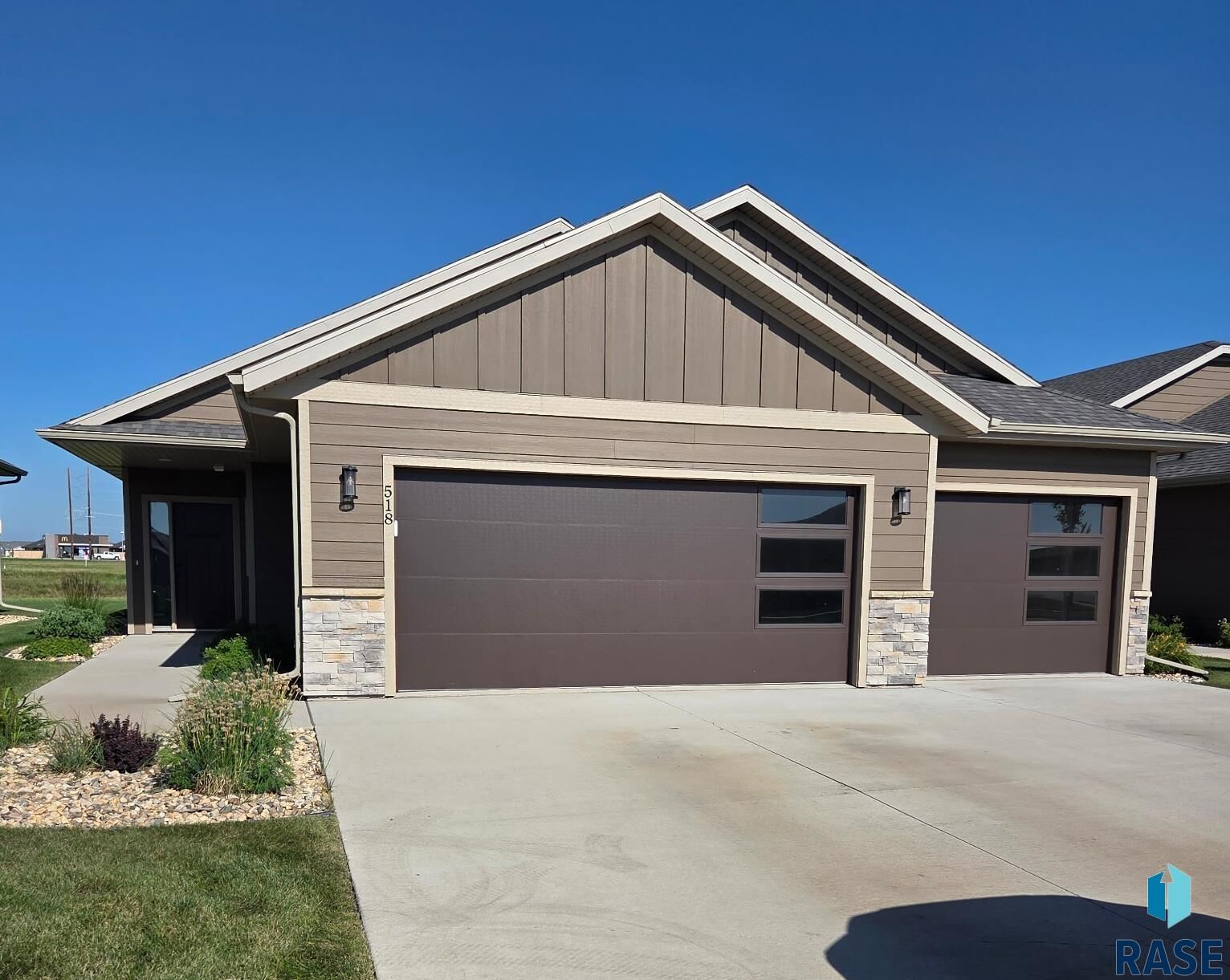 Property Photo:  518 Prairieside Trl  SD 57032 