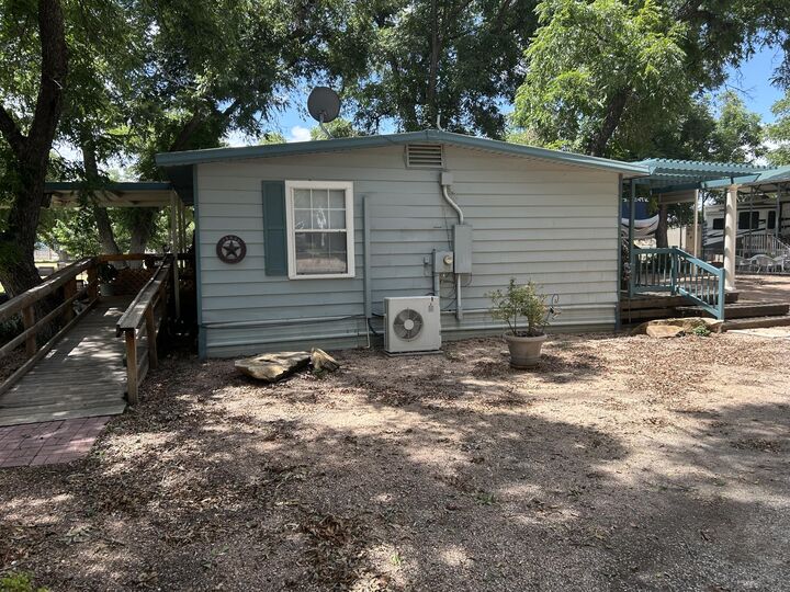 Property Photo: 3297 Fruitland Farm Court TX 76903
