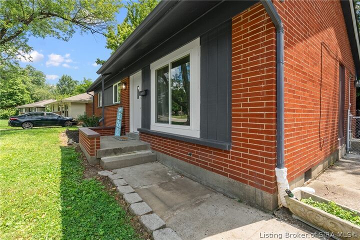 Property Photo:  829 Marigold Drive  IN 47130 
