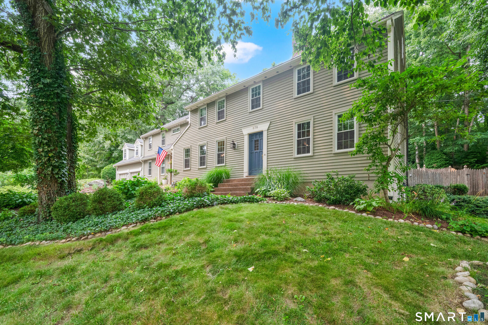 Property Photo: 270 Farmcliff Drive CT 06033