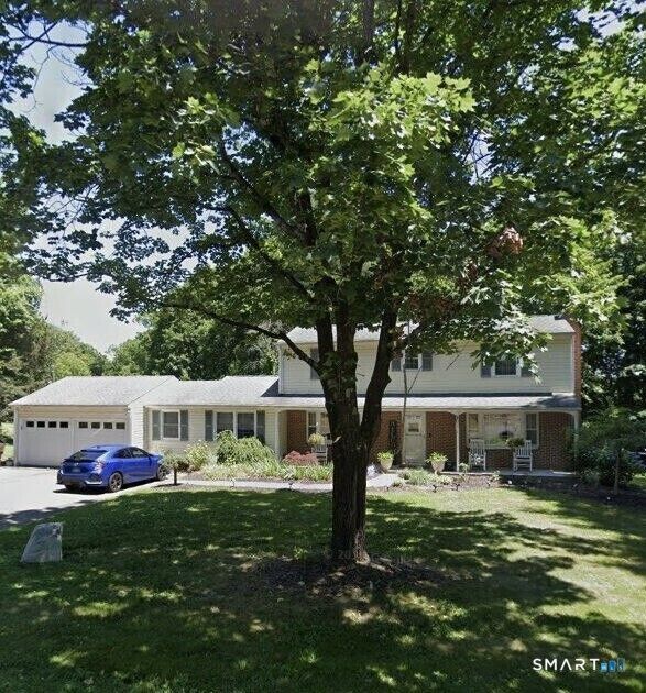Property Photo:  215 West Pond Rd Extension  CT 06471 
