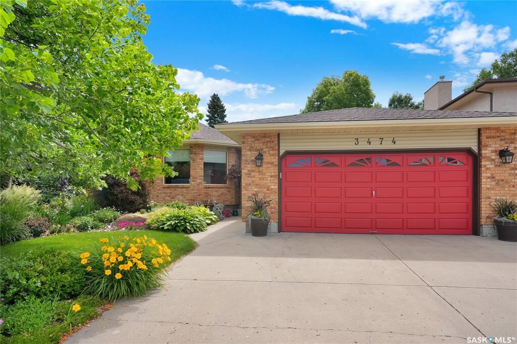 Property Photo: 3474 Olive Grove SK S4V 2P3