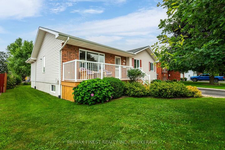 Property Photo:  145 Elmwood Drive  ON K7G 1P2 