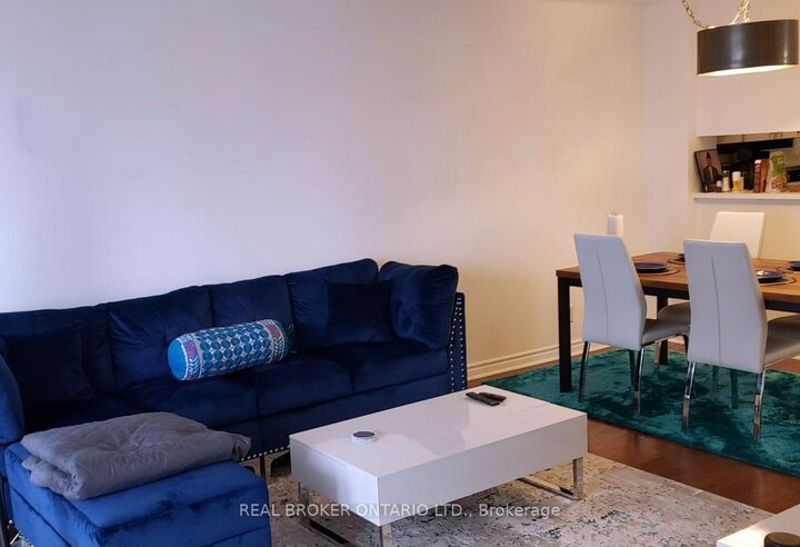 Property Photo:  711 Bay Street 1415  ON M5G 2J9 