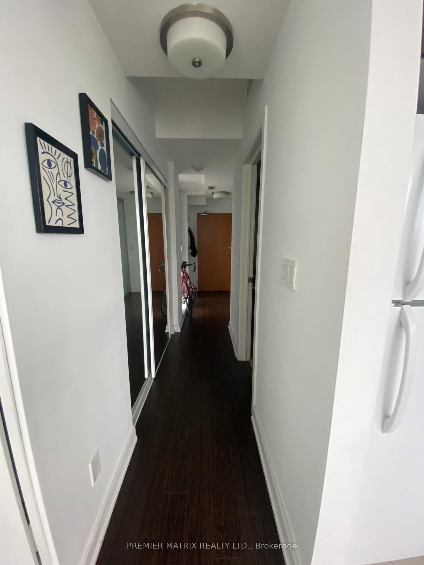 Property Photo:  20 Joe Shuster Way 1417  ON M6K 0A3 