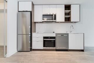 Property Photo: 543 Richmond Street W 410 ON M5V 1Y6