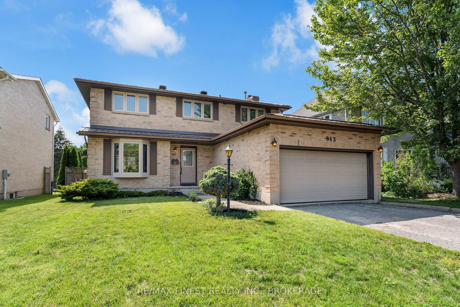 Property Photo:  943 Newhall Drive  ON K7P 2C7 