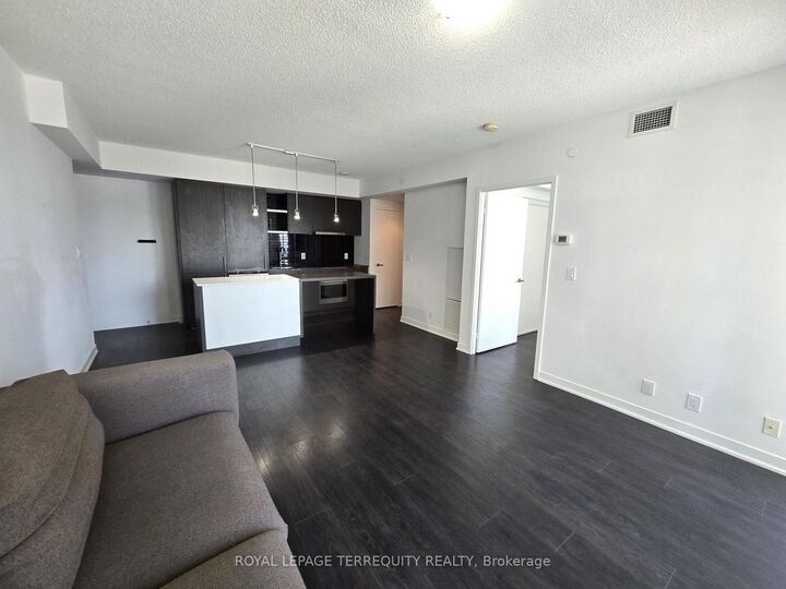 Photo de la propriété: 100 Harbour Street 2606 ON M5J 0B5